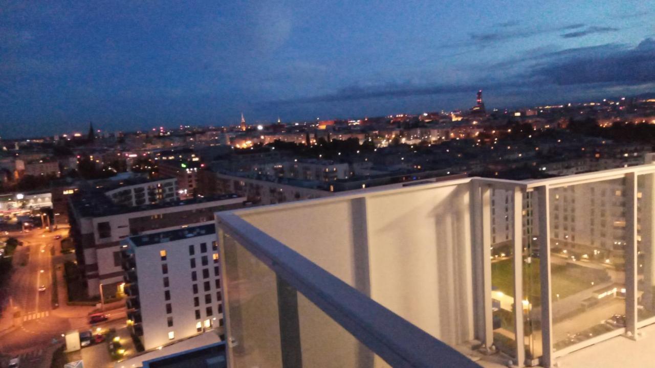 Wroclaw Penthouse Views Odra And City Center Bagian luar foto