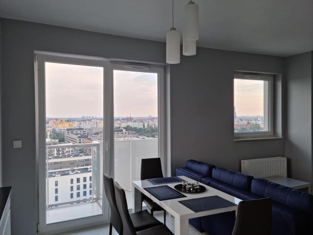 Wroclaw Penthouse Views Odra And City Center Bagian luar foto
